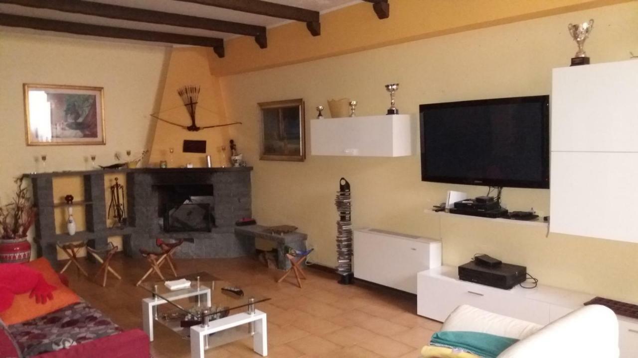 B&B Le Tre Rose Di Maria เปดารา ภายนอก รูปภาพ